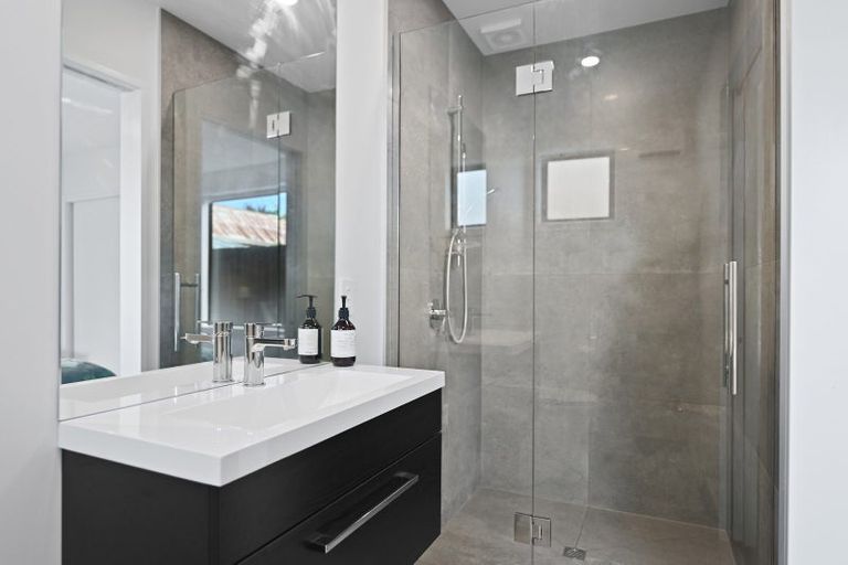 Photo of property in 4/55 Cleveland Street, Edgeware, Christchurch, 8013