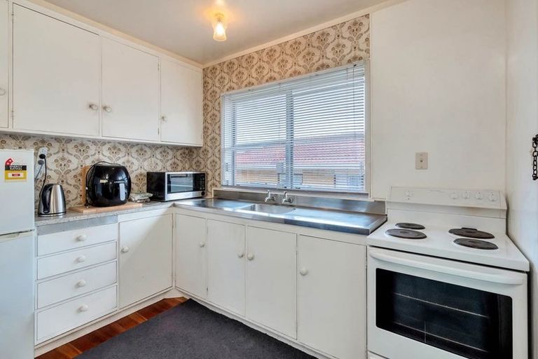 Photo of property in 2/18 Prictor Street, Papakura, 2110