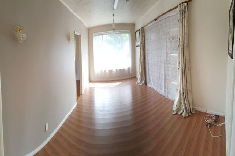 Photo of property in 28 Delaware Crescent, Russley, Christchurch, 8042