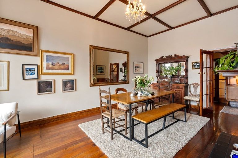 Photo of property in 20 Talavera Terrace, Kelburn, Wellington, 6012