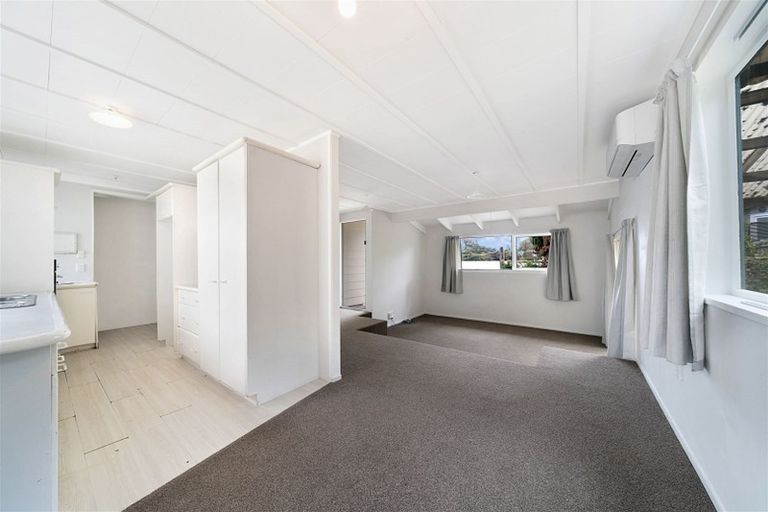 Photo of property in 22 Karaka Street, Helensville, 0800