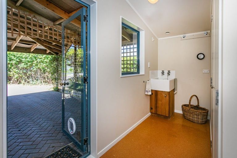 Photo of property in 35 Michelle Lane, Hahei, Whitianga, 3591