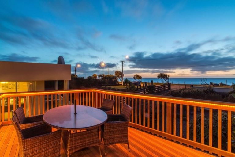 Photo of property in 93 Marine Parade, Paraparaumu Beach, Paraparaumu, 5032
