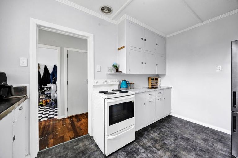 Photo of property in 150 Miranda Street, Stratford, 4332