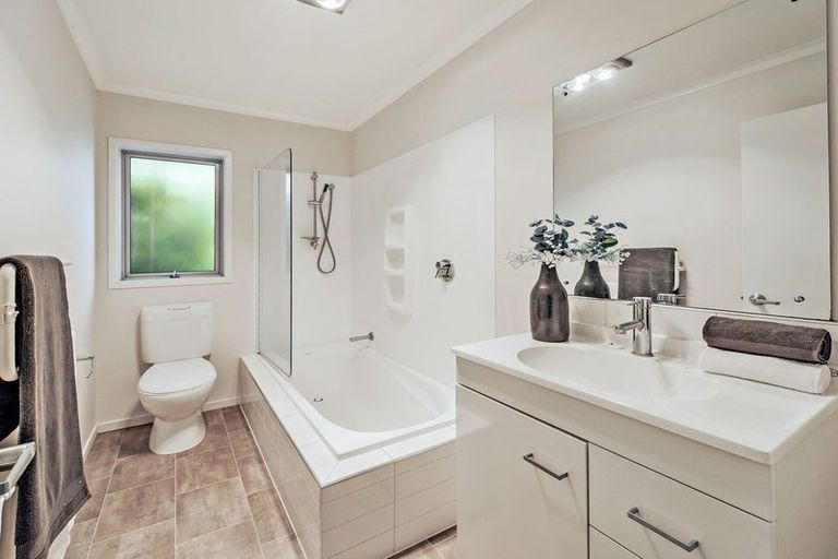 Photo of property in 2 Lightbody Lane, Wigram, Christchurch, 8042