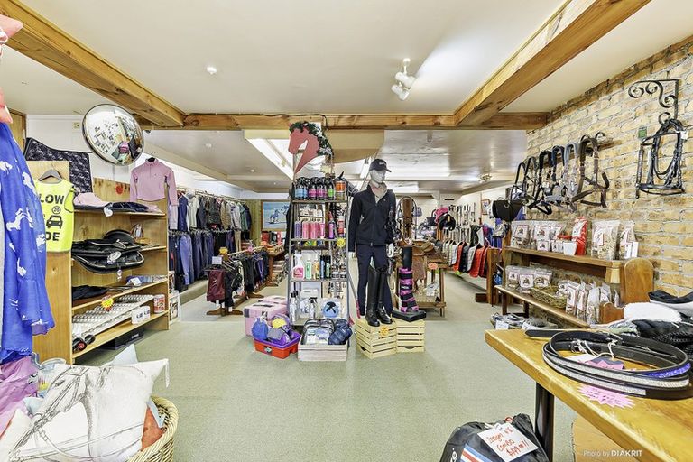 Photo of property in 517a Ohariu Valley Road, Ohariu, Wellington, 6037