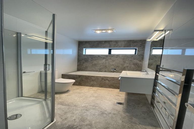 Photo of property in 40 Godfrey Drive, Orewa, 0931