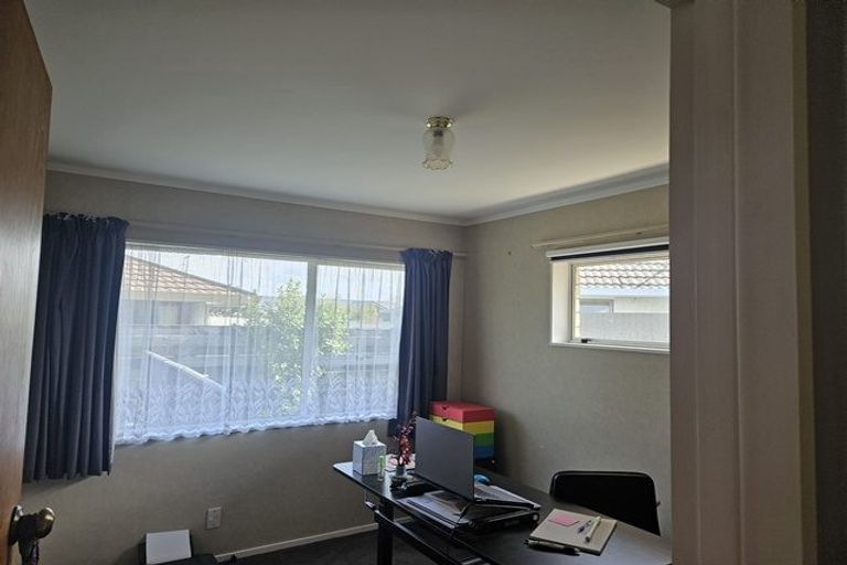 Photo of property in 3/99 Vogel Street, Roslyn, Palmerston North, 4414