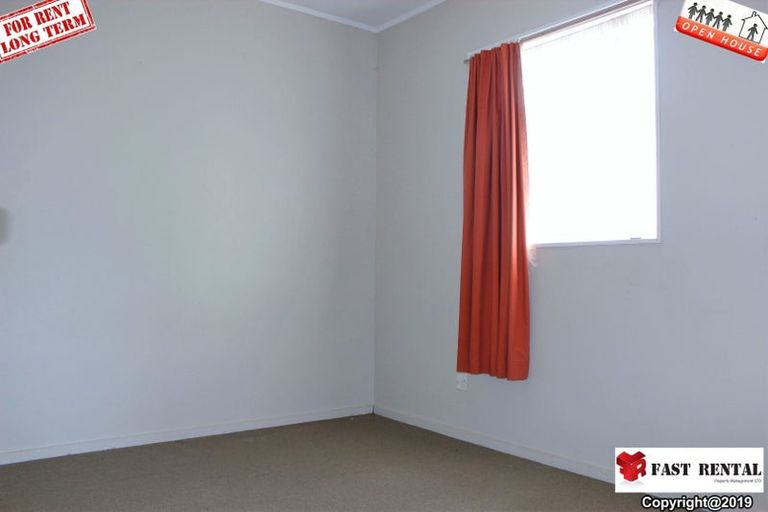 Photo of property in 26 Weldene Avenue, Glenfield, Auckland, 0629