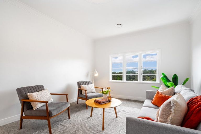 Photo of property in 1/71 Garden Road, Northland, Wellington, 6012