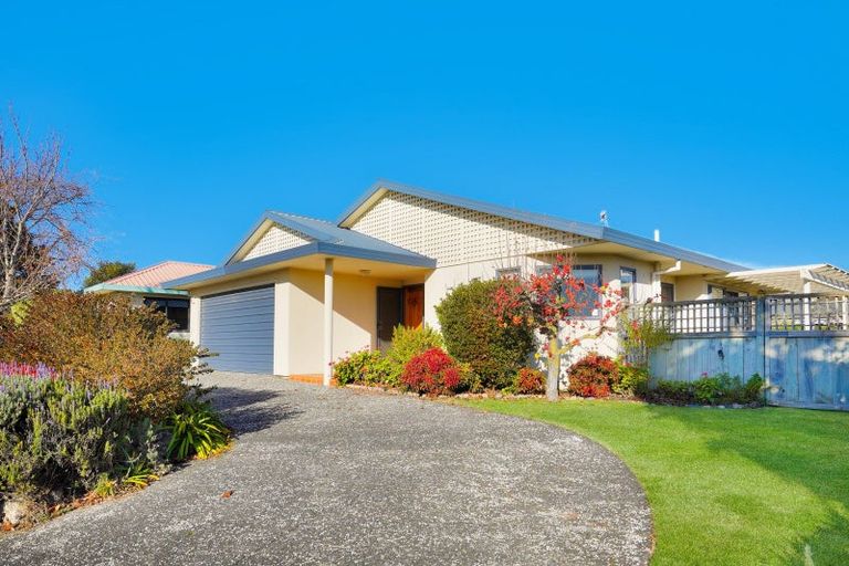 Photo of property in 12 Penlington Place, Havelock North, 4130