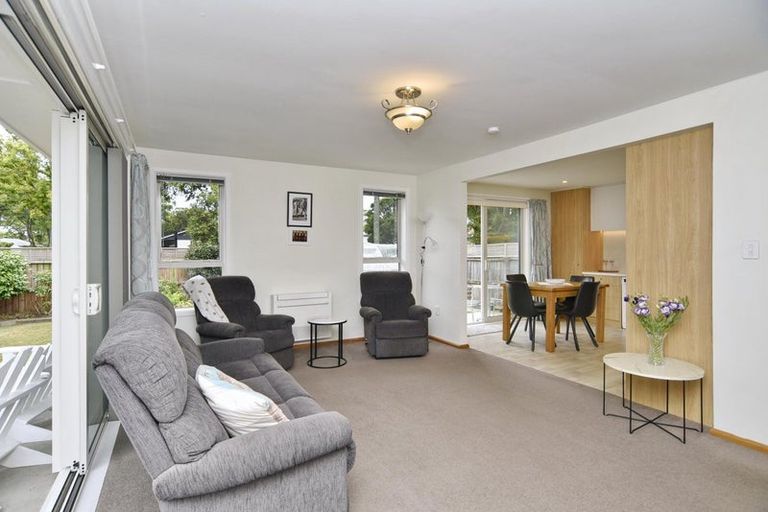 Photo of property in 1/36 Dee Street, St Albans, Christchurch, 8014