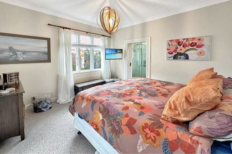 Photo of property in 64a Cologne Street, Martinborough, 5711