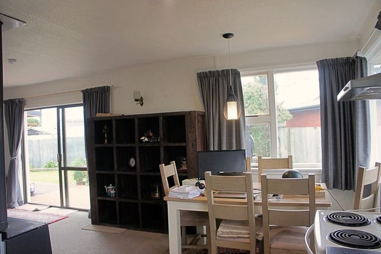 Photo of property in 68 Staveley Street, Avonhead, Christchurch, 8042