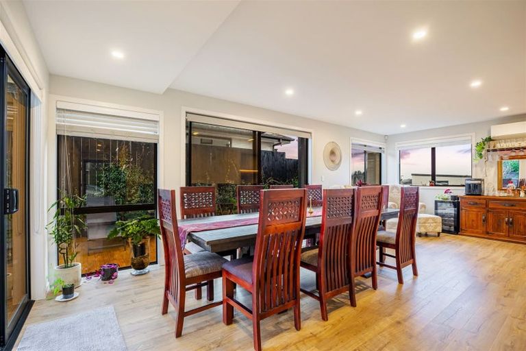 Photo of property in 3 Podgora Avenue, Kumeu, 0810