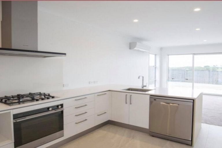 Photo of property in 35 Whenuapai Drive, Whenuapai, Auckland, 0618