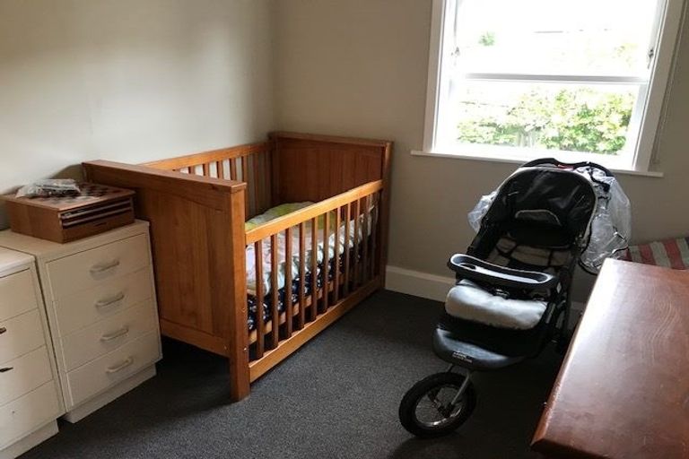 Photo of property in 28 Matenga Street, Waikanae, 5036