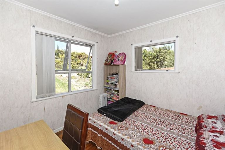 Photo of property in 65 Larnoch Road, Henderson, Auckland, 0610