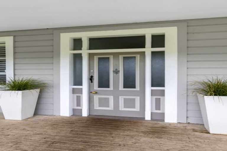 Photo of property in 18 Kawei Road, Ohawe, Hawera, 4671