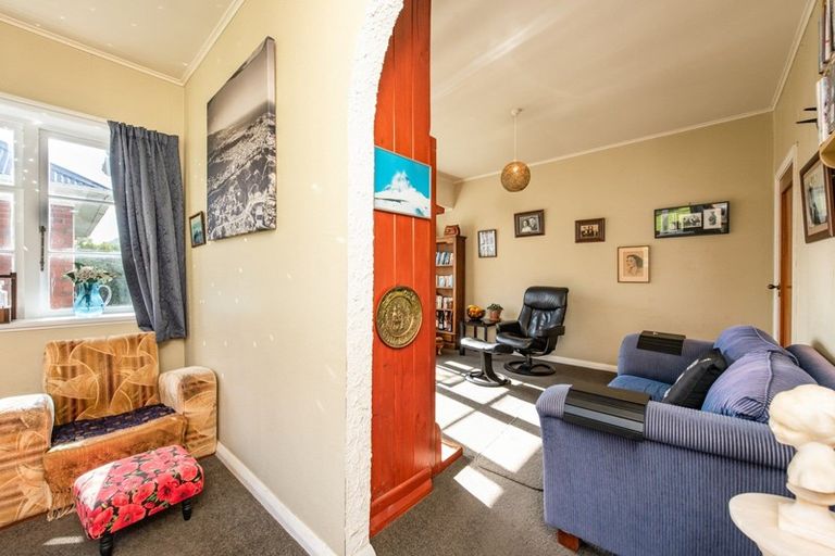 Photo of property in 30 Hindmarsh Street, Johnsonville, Wellington, 6037