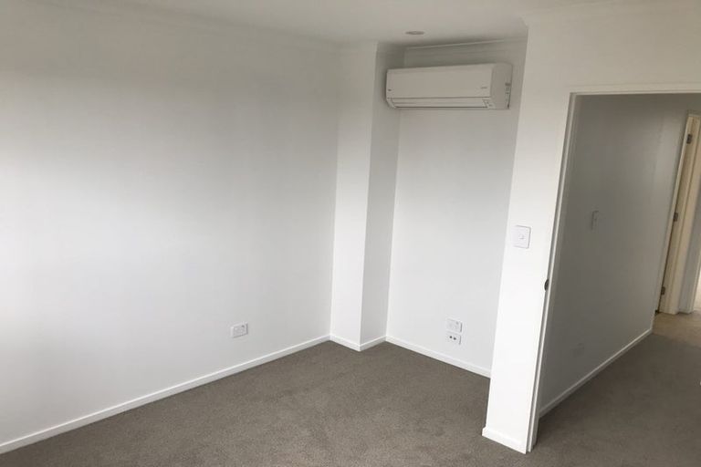 Photo of property in 15 Ngae Place, Mangere East, Auckland, 2024