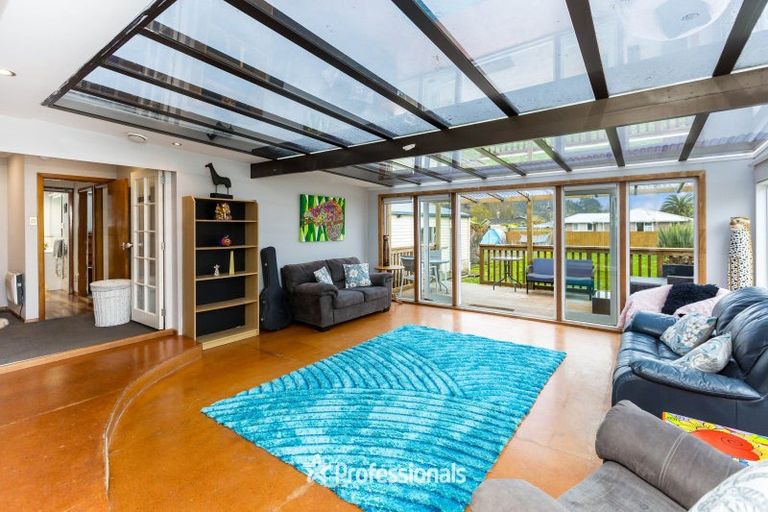 Photo of property in 40 Moeraki Road, Maoribank, Upper Hutt, 5018