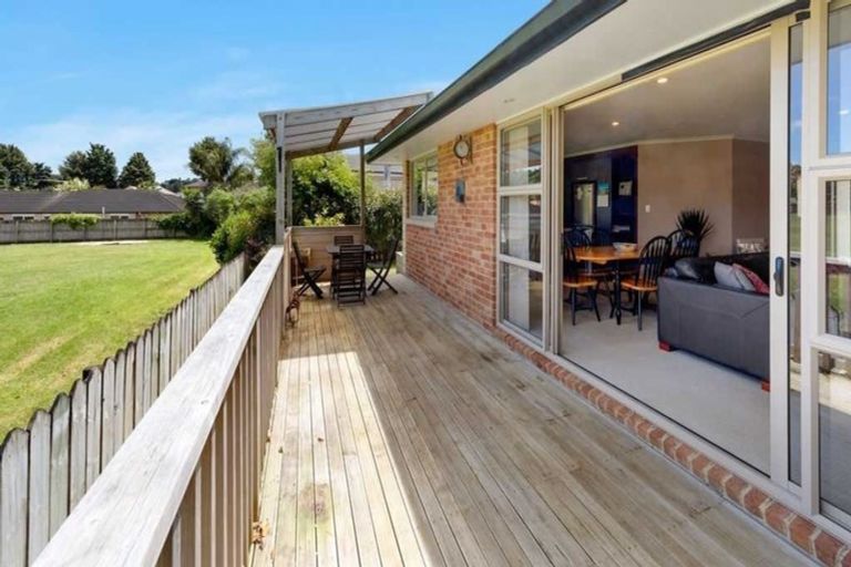 Photo of property in 14 Ridgeway Road, Pukekohe, 2120
