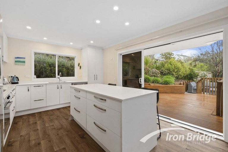 Photo of property in 129g Rangatira Road, Beach Haven, Auckland, 0626