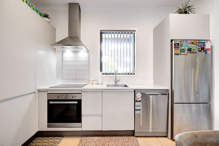 Photo of property in 14 Fordham Street, Beach Haven, Auckland, 0626