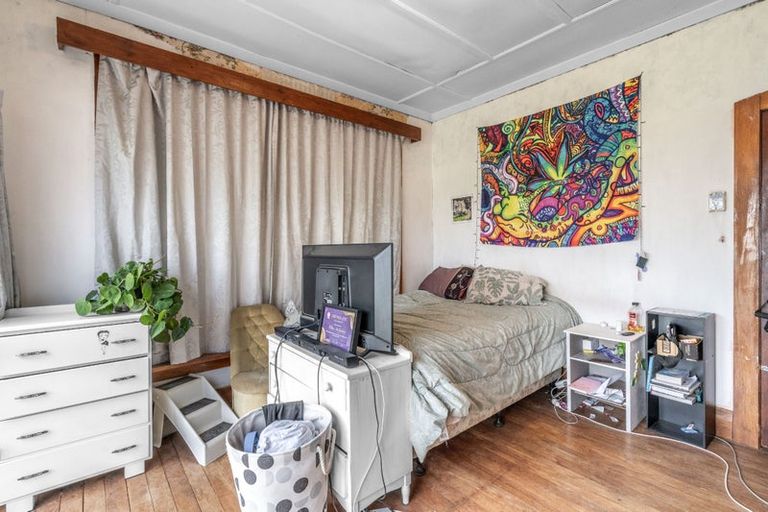 Photo of property in 27 Ferry Road, Edendale, 9825