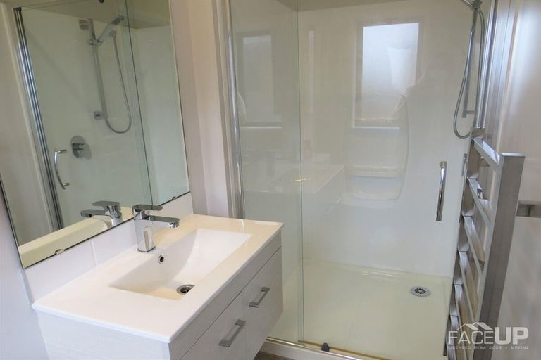 Photo of property in 166 Hobsonville Point Road, Hobsonville, Auckland, 0616