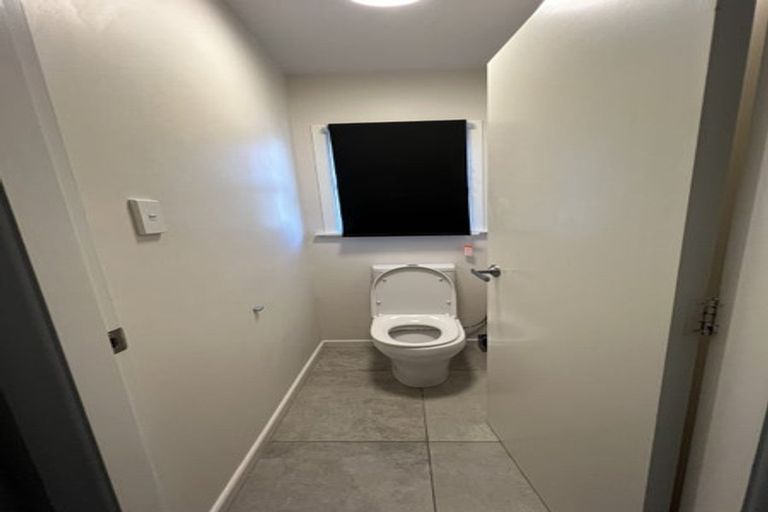 Photo of property in 19 Oswald Crescent, Paparangi, Wellington, 6037