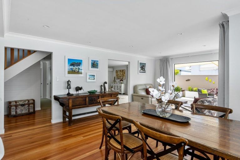 Photo of property in 9 Marie Avenue, Red Beach, 0932