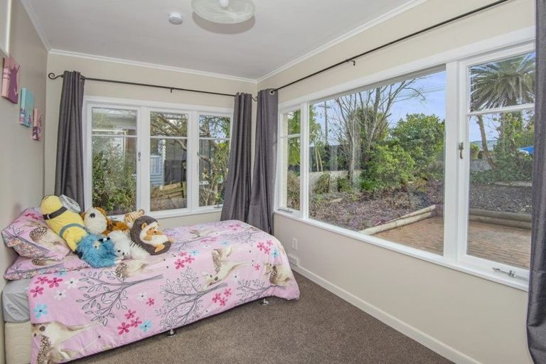 Photo of property in 19 George Point Road, Onerahi, Whangarei, 0110