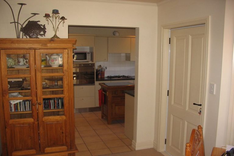 Photo of property in 15/28u Hobson Street, Thorndon, Wellington, 6011