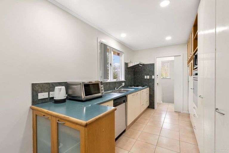 Photo of property in 1/56 Archers Road, Glenfield, Auckland, 0629