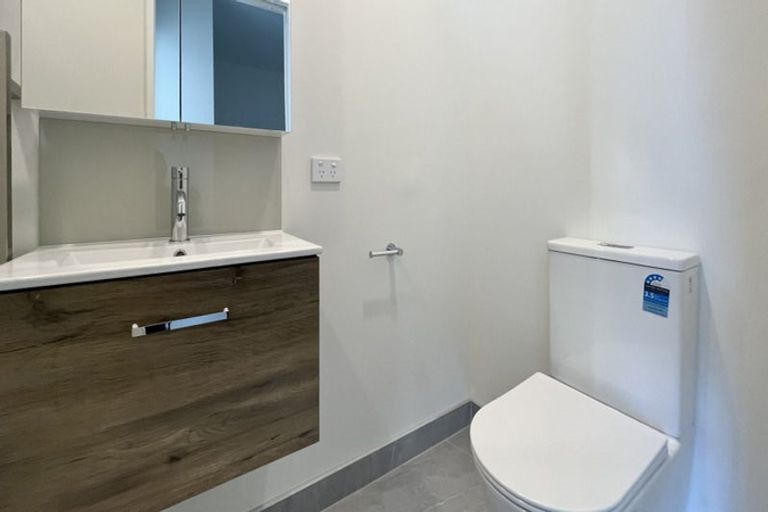 Photo of property in 3/25 Jabuka Street, Glen Eden, 0602