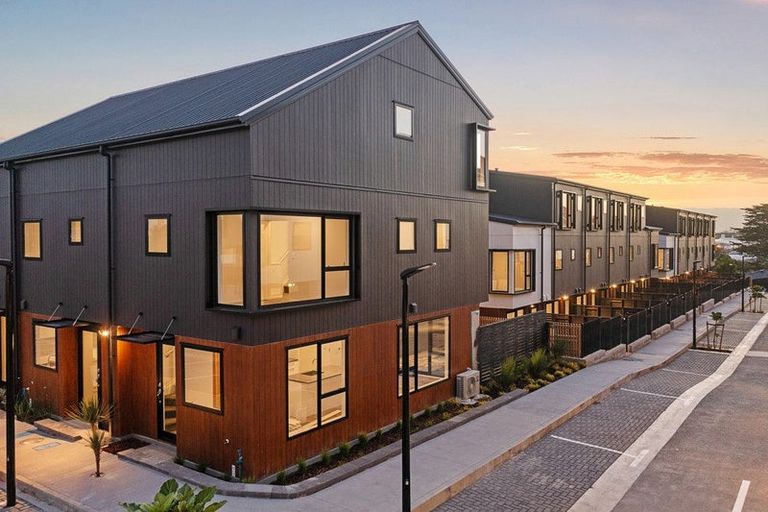 Photo of property in 20 Ara Mara Hua, Henderson, Auckland, 0612