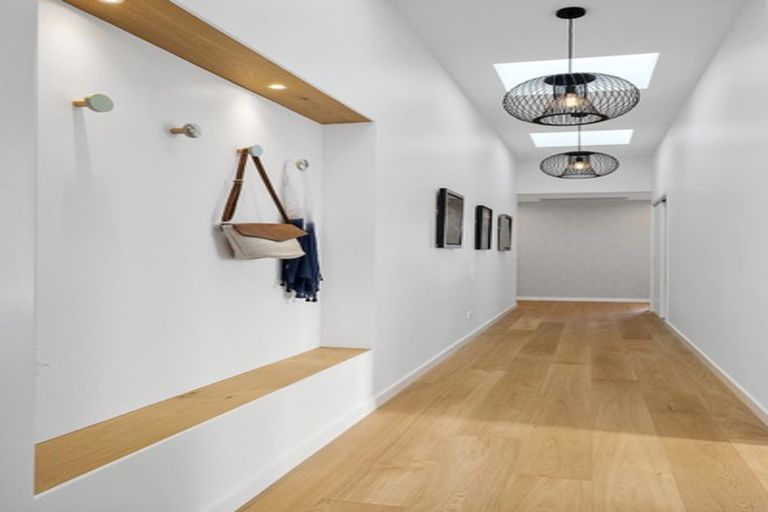 Photo of property in 9 Landsborough Lane, Wanaka, 9305