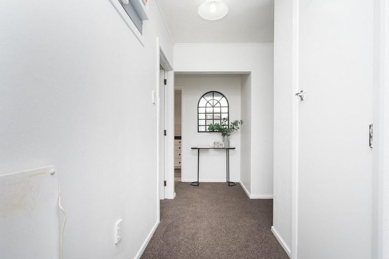 Photo of property in 16 Lancaster Street, Highbury, Palmerston North, 4412