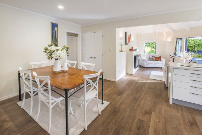 Photo of property in 24 Niccol Avenue, Narrow Neck, Auckland, 0624