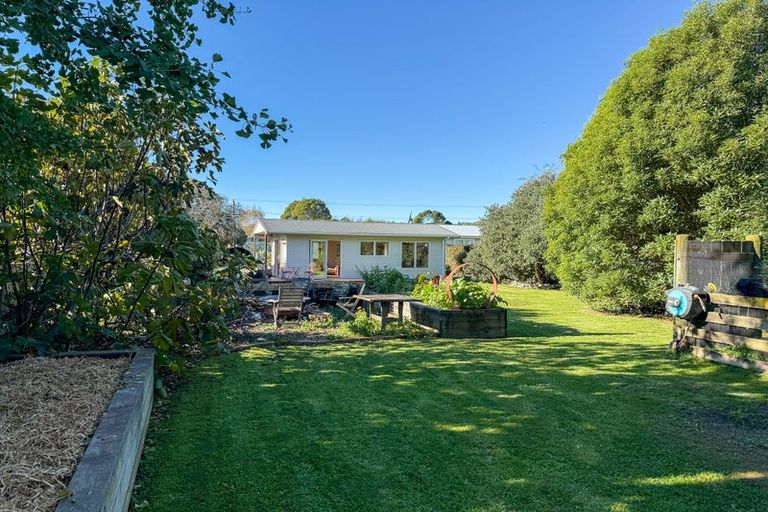 Photo of property in 384 Abel Tasman Drive, Motupipi, Takaka, 7183