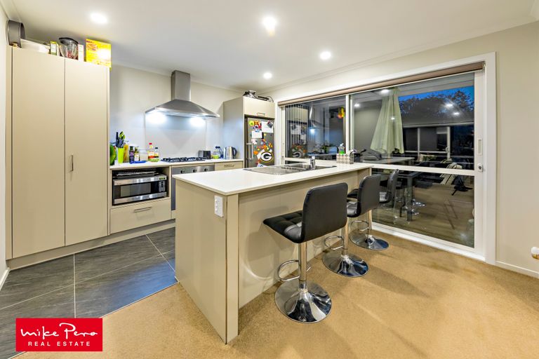 Photo of property in 10 Fernly Rise, Flat Bush, Auckland, 2019