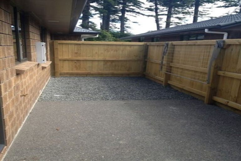 Photo of property in 102u4 Old Farm Road, Hamilton East, Hamilton, 3216