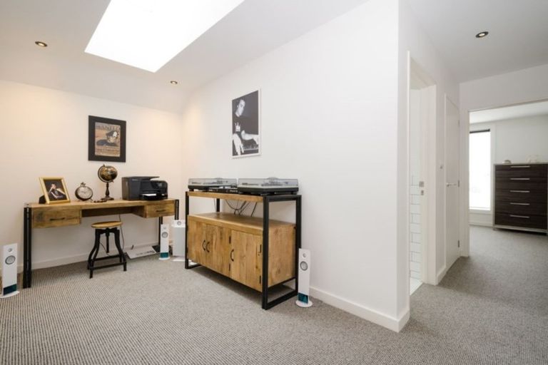 Photo of property in 16 Liquidambar Drive, Hobsonville, Auckland, 0616