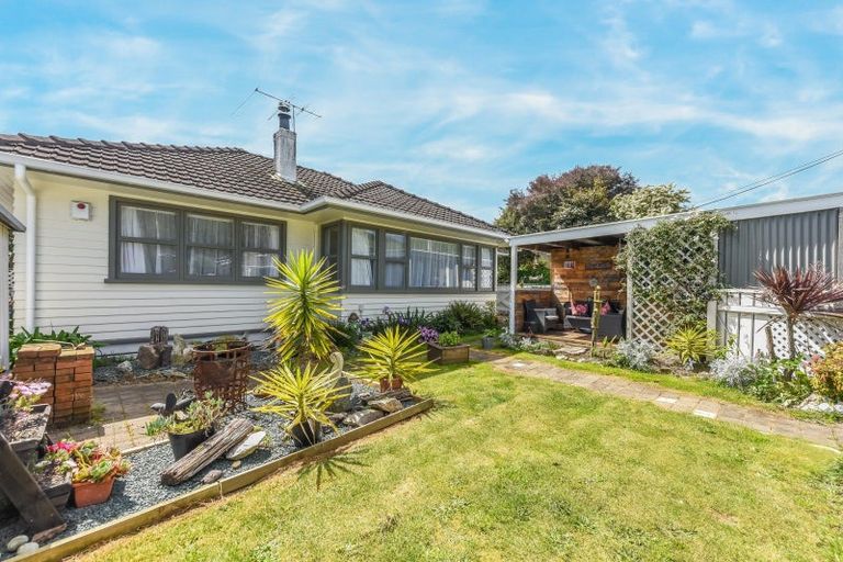 Photo of property in 16a Palm Avenue, Stoke, Nelson, 7011