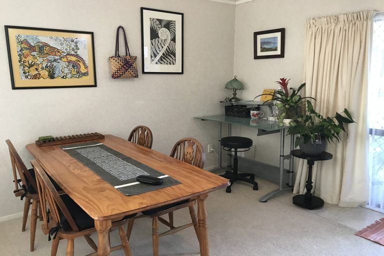 Photo of property in 2/41 Carnarvon Street, Gisborne, 4010