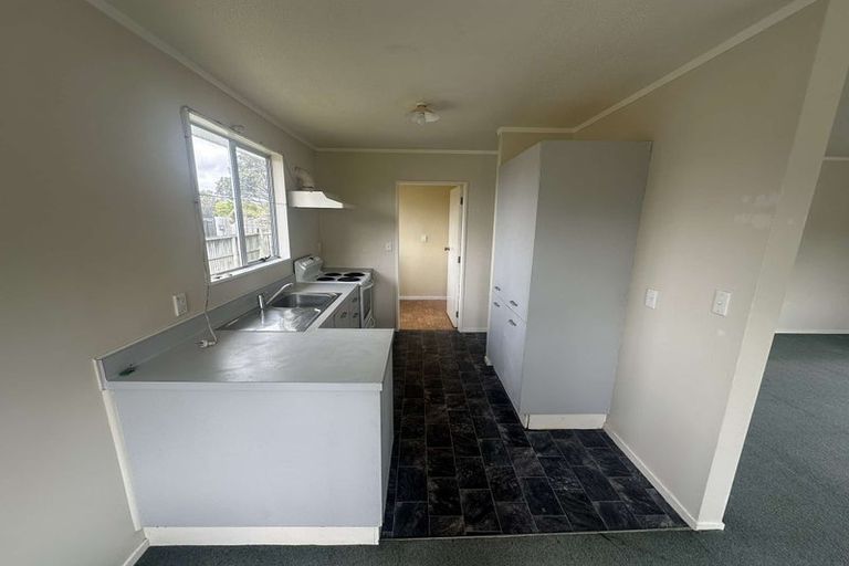 Photo of property in 1/2 Cathie Place, Karori, Wellington, 6012