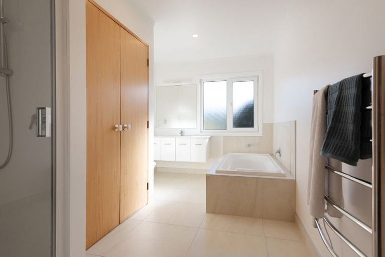 Photo of property in 24a Beauchamp Street, Karori, Wellington, 6012