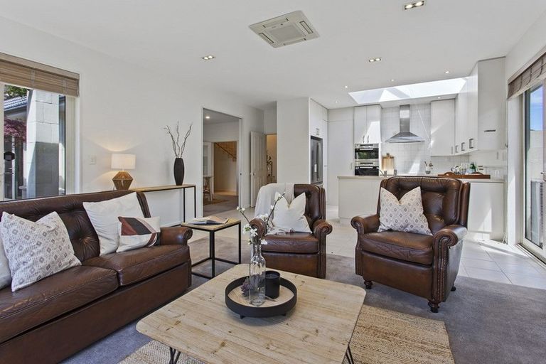 Photo of property in 6 Palazzo Lane, Riccarton, Christchurch, 8011